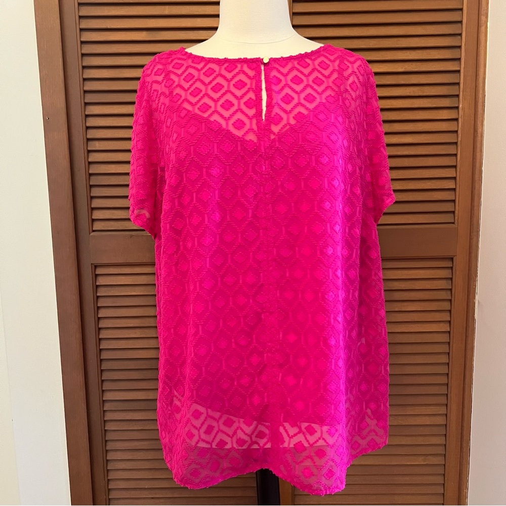 Liz Claiborne woman’s pink textured top with matching tank top 1X plus size